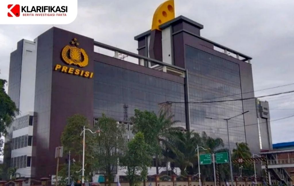 Kapolri Larang Anggota Polri Live di Medsos Saat Bertugas, Ini Dasar Hukum & Sanksinya