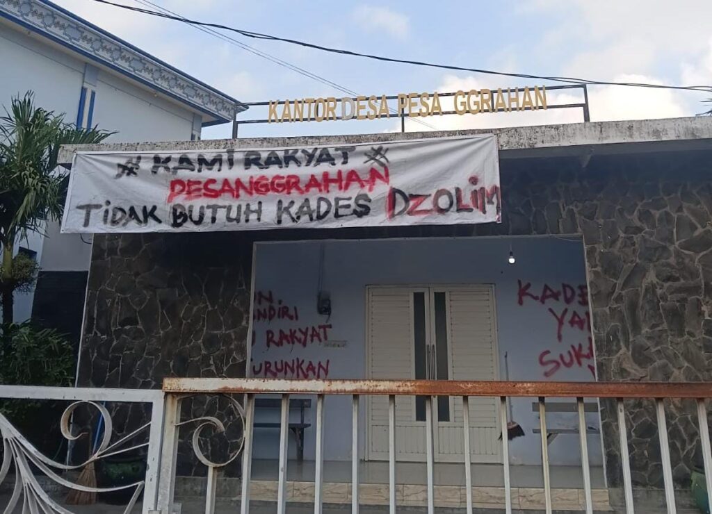 7 Perangkat Desa Mundur Massal di Pesanggrahan Bangkalan, Kantor Desa Diserang Vandalisme