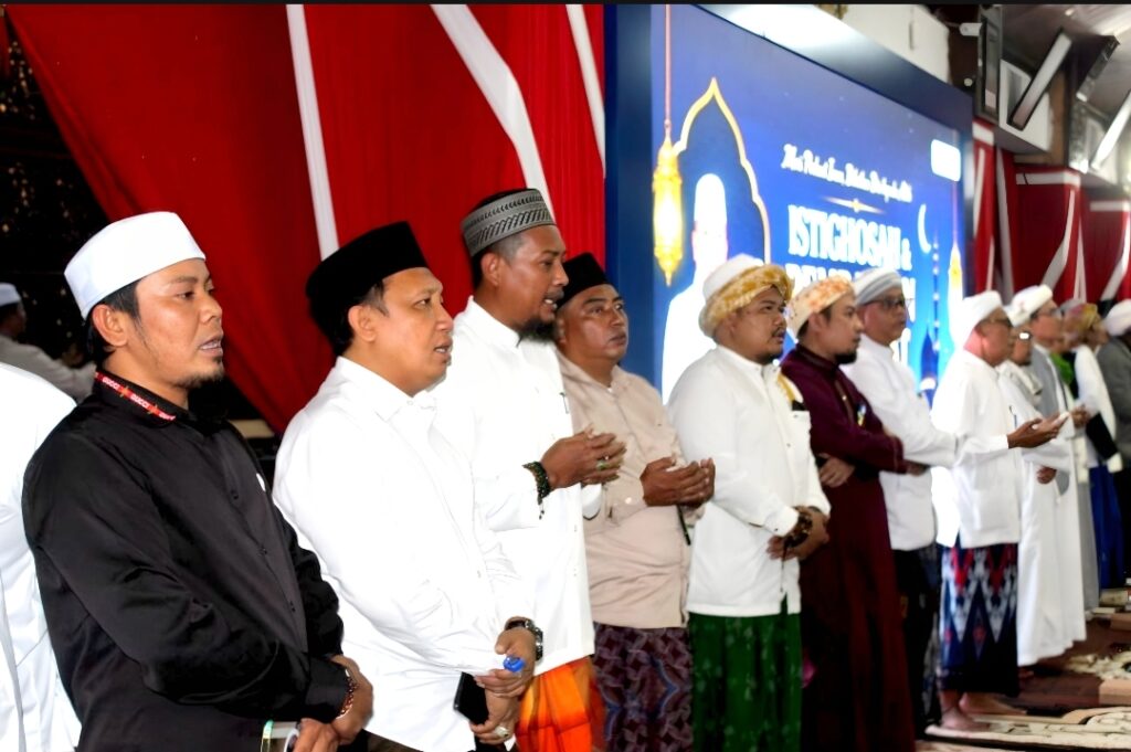 Sukses Digelar, Istighosah dan Sholawatan Bulanan Kabupaten Sampang, Kuatkan Semangat Keagamaan dan Pembangunan Daerah